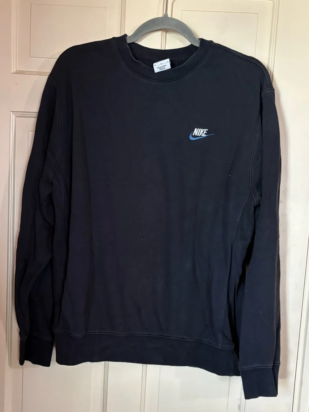 Nike Club Crewneck Sweatshirt Black Men's Size Medium Logo Swoosh